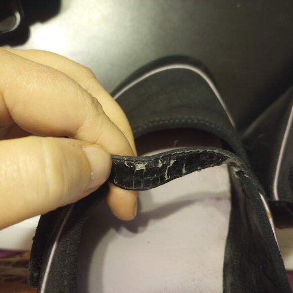 Kenneth Cole Reaction Mary Janes size 9 - Picture 10 of 11